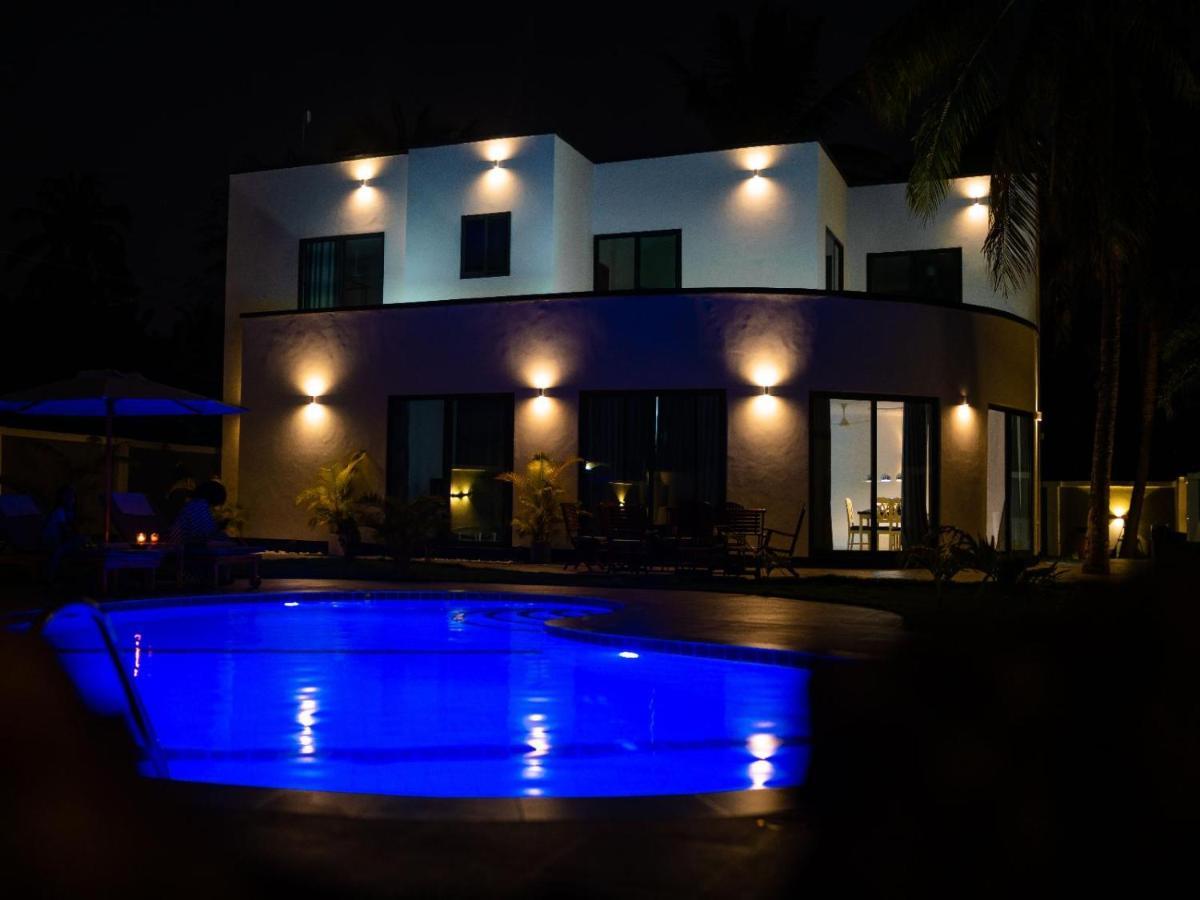 Homeland Bro Dar es Salaam Ngoại thất bức ảnh